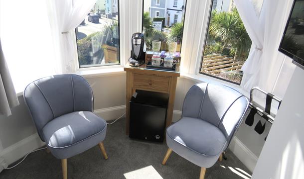 Sit & relax at Bentley Lodge, Torquay, Devon