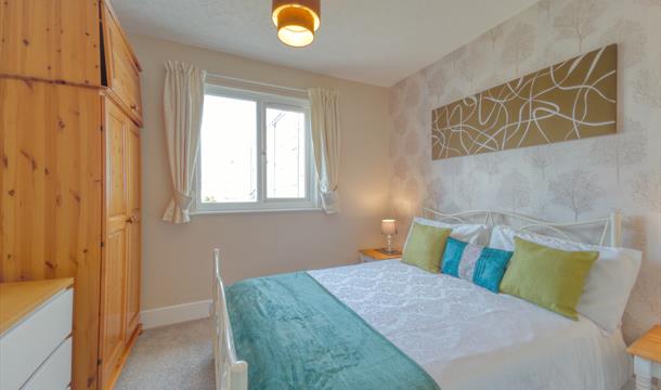Double bedroom glencoe apartments paignton sea front