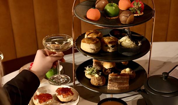 The Yacht, Torquay - Afternoon Tea