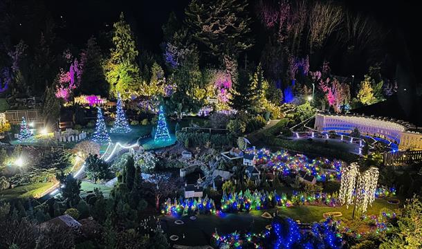 Christmas Scenes & Illuminations - Babbacombe Model Village