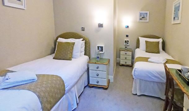 Twin Bedroom, Riviera Lodge, Croft Road, Torquay