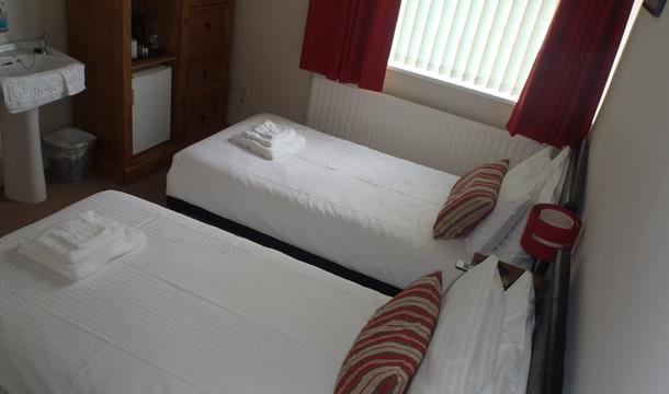 Twin Bedroom at Clinmore House, Paignton, Devon