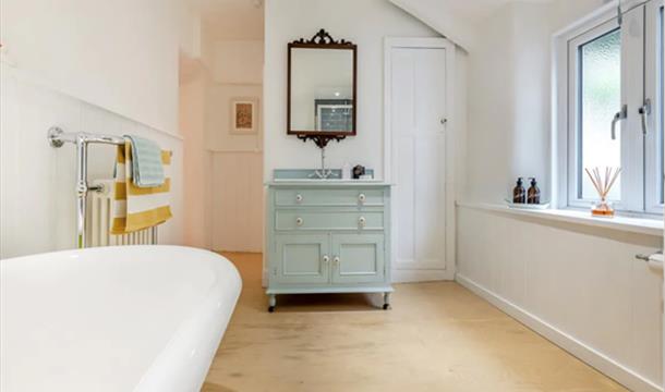 Bathroom, Rose Cottage, Higher Street, Brixham