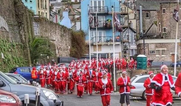 Seaside Santa Run, Brixham, Devon