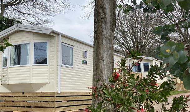 Sloop & Trawler caravans