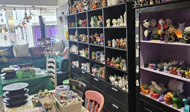 Interior, Trick or Treat, Fore Street, Brixham