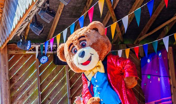 Bear mascot show at Crealy