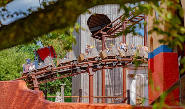 family rollercoaster at crealy theme park