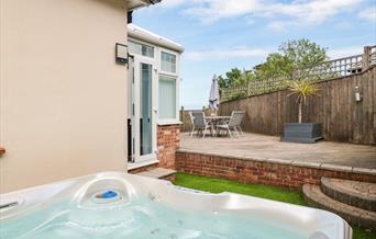 Hot Tub, 2 Channel View, 10a Oxley Road, Torquay, Devon