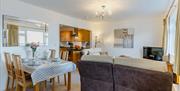 Lounge/diner/kitchen - Torbay View, 10 Dolphin Court