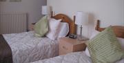 Twin bedroom, Cleve Court Hotel, Paignton, Devon