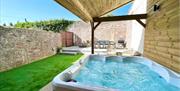 Hot tub at Coombe House