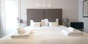 Heathcliff House English Riviera Superking Bed Agatha Christie Torquay in Devon