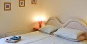 Twin Room, Dorothy's Cottage, Torquay, Devon