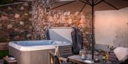 Hot tub at Holiday Accommodation at Higher Yalberton Farm