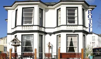 Exterior, Tor Dean Guest House, Torquay, Devon