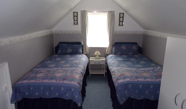 Twin room at Sandmoor Holiday Apartments, Paignton, Devon