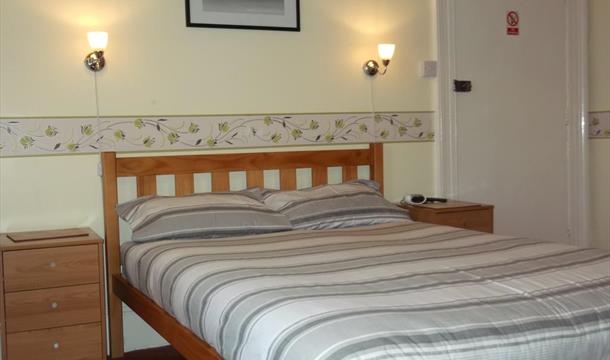 Double bedroom, Ashfield Guest House, Torquay, Devon