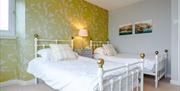 Twin Bedroom, Guillemot Cottage, 38 Overgang, Brixham, Devon
