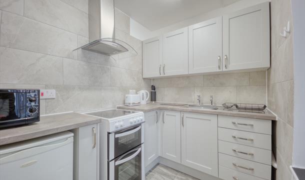 Fully fitted kitchen glencoe apartments