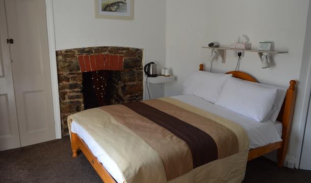 Double bedroom at Smugglers Haunt, Brixham, Devon