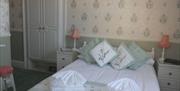 Bedroom, Crimdon Dene Guest House, Torquay, Devon