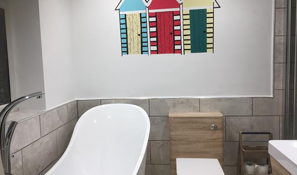 Bathroom, Blue Waters Holiday Apartments, Paignton, Devon
