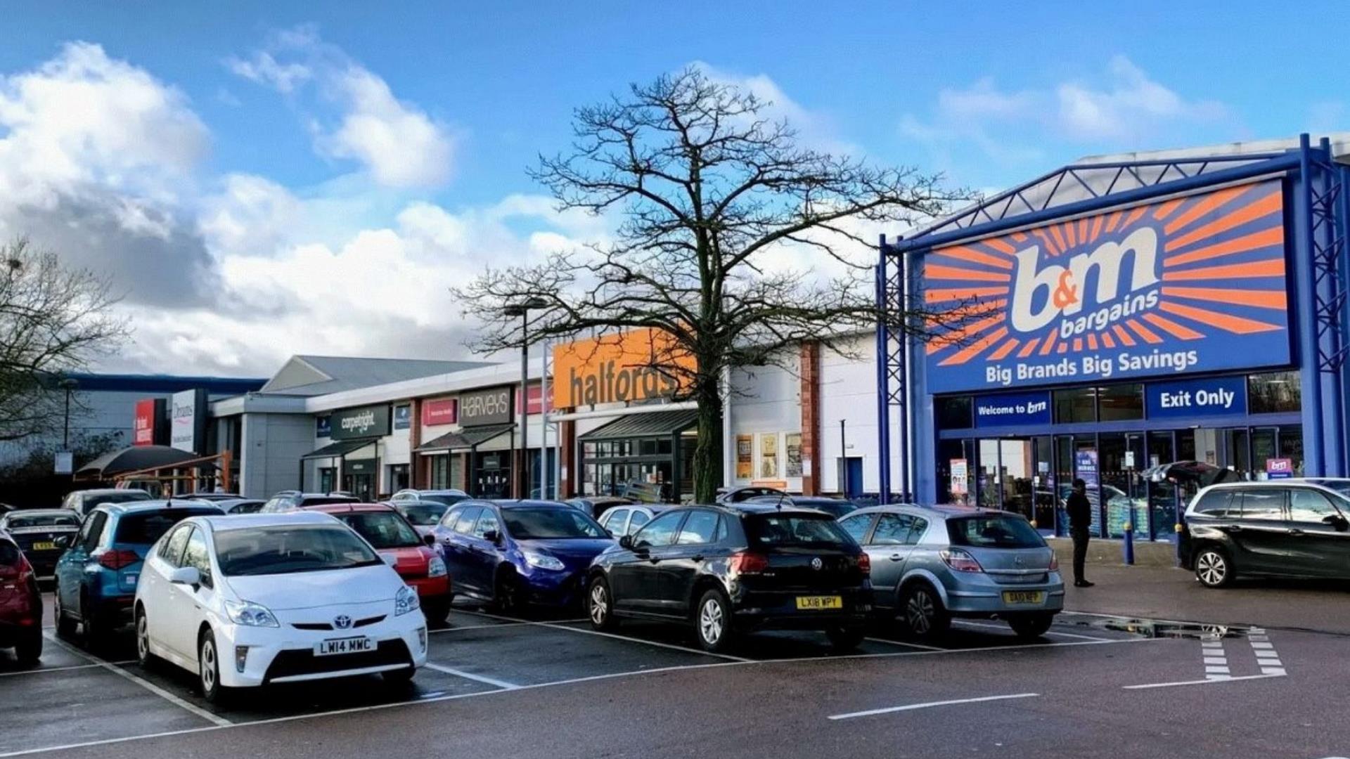 Stone Lake Retail Park in Charlton