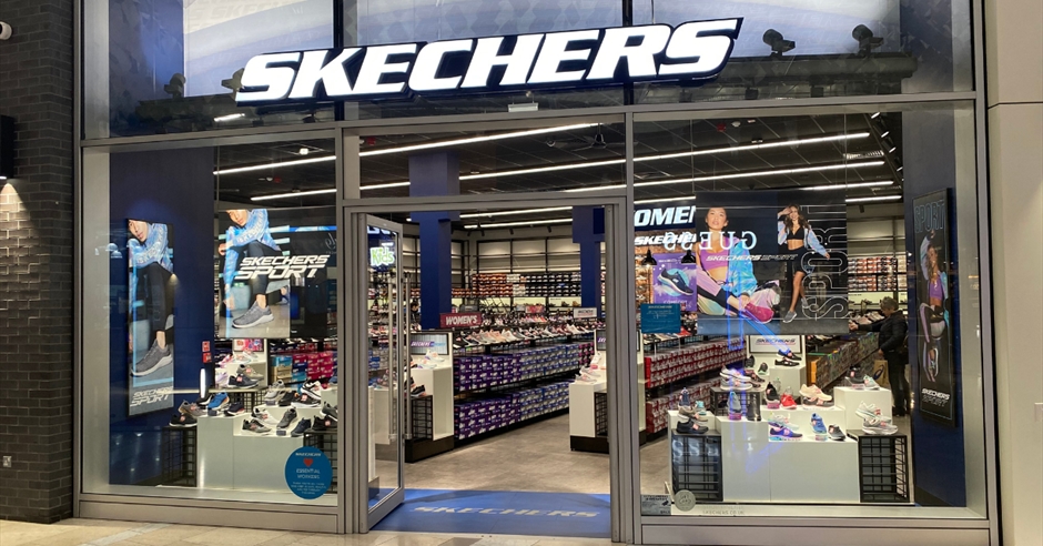 Skechers square one mall on sale