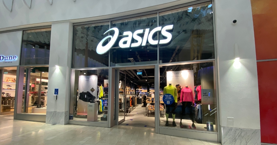 Asics store clearance near me price