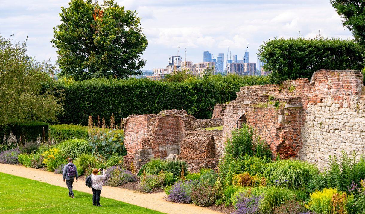 Meet the Head Gardener and members of their team for a tour of the gardens