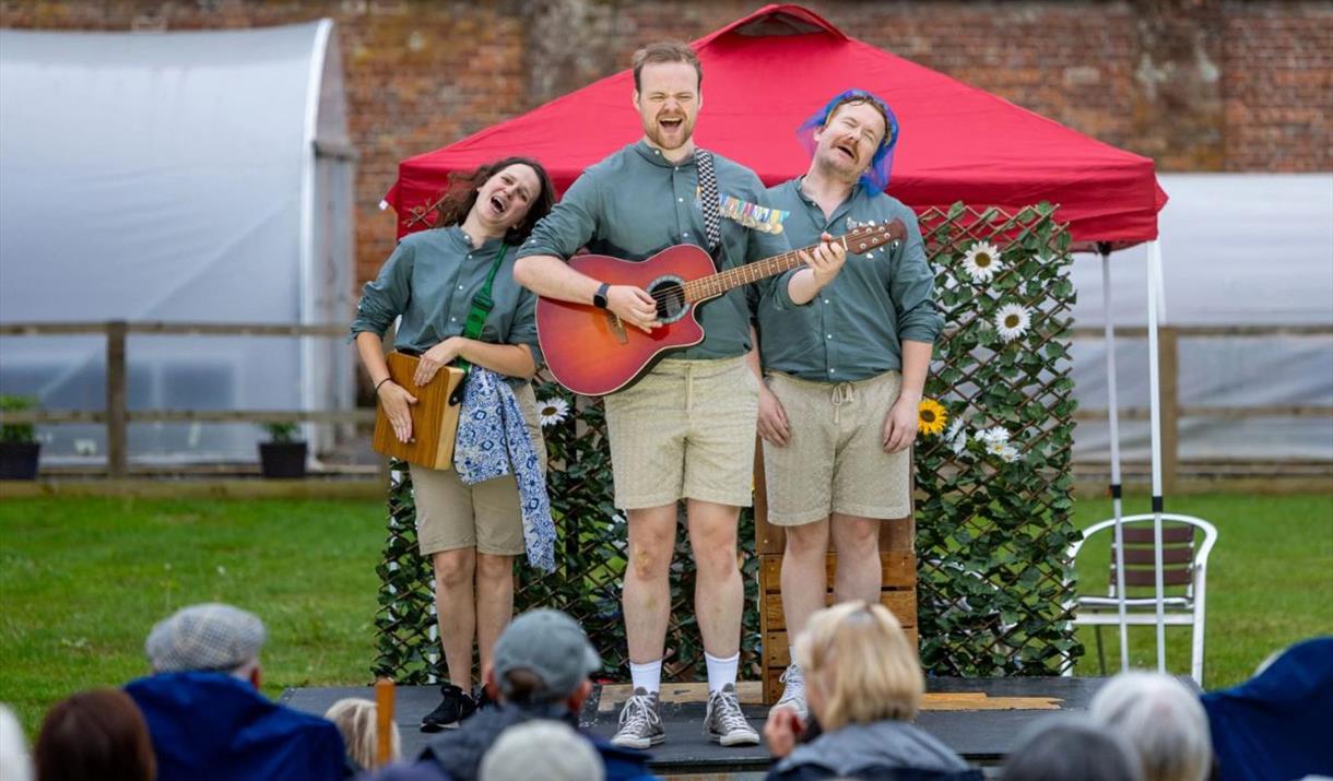 Join the chief mischief makers from Four Forty Theatre for a lively pre-show family workshop!