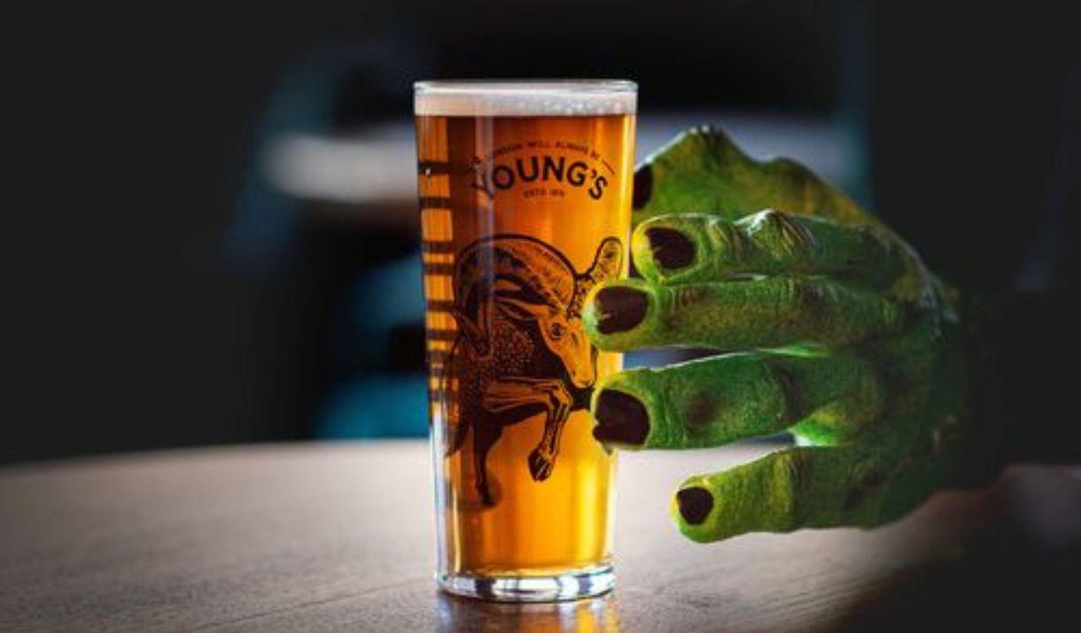 This Halloween, transform your night into a spook-tacular celebration at your favourite local pub!