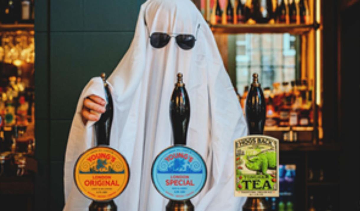 This Halloween, transform your night into a spook-tacular celebration at your favourite local pub!