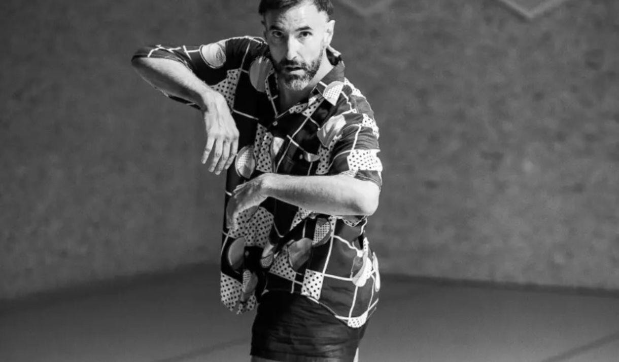Asymmetrical-Motion-Lucas Condro