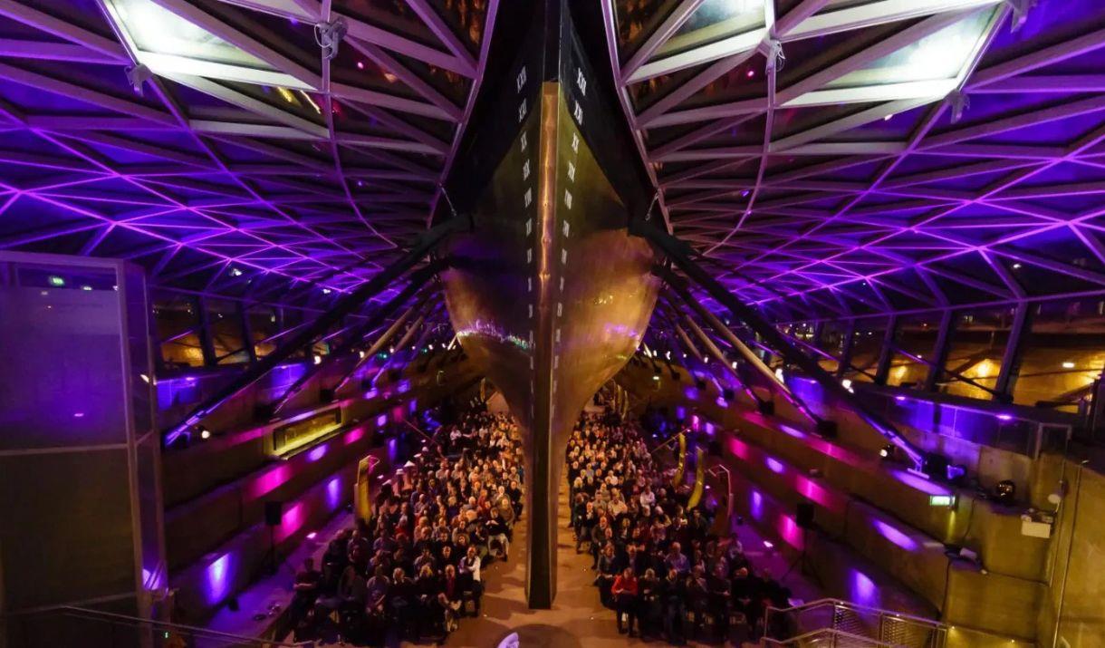 An immersive rendition of Purcell’s Dido and Aeneas performed by the Monteverdi Choir and English Baroque Soloists