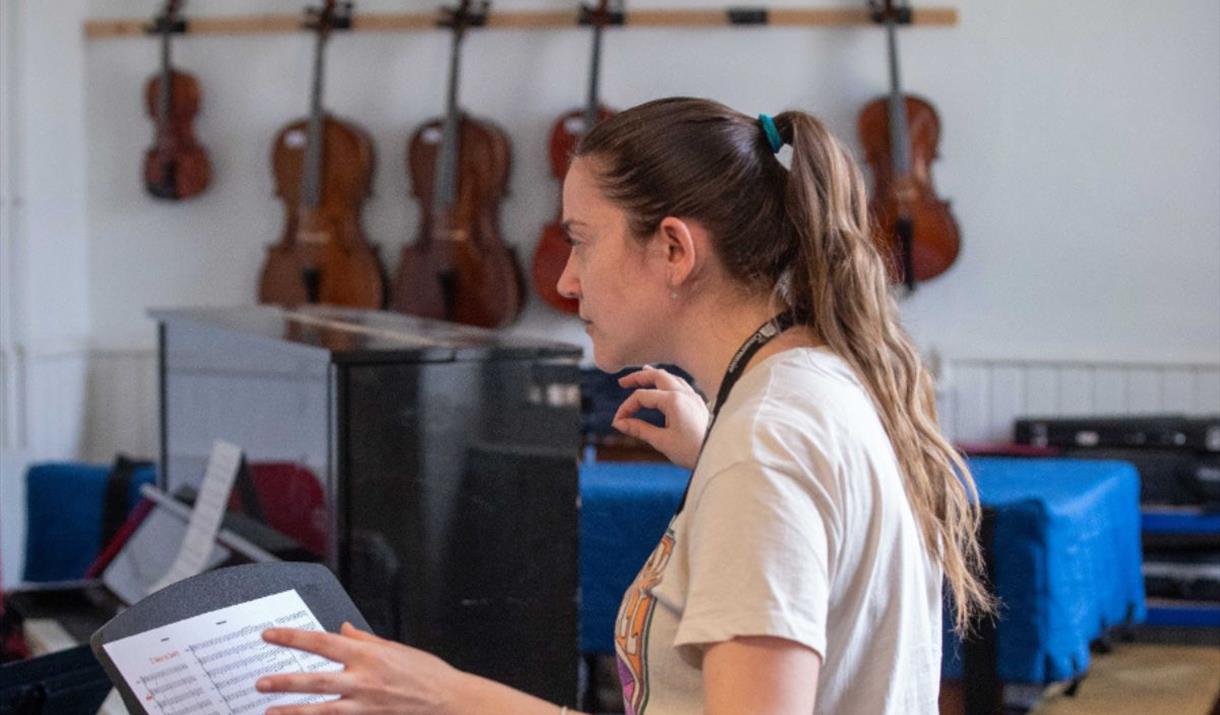Spend a fun three days with a team of enthusiastic professional musicians, developing your playing ability and confidence.