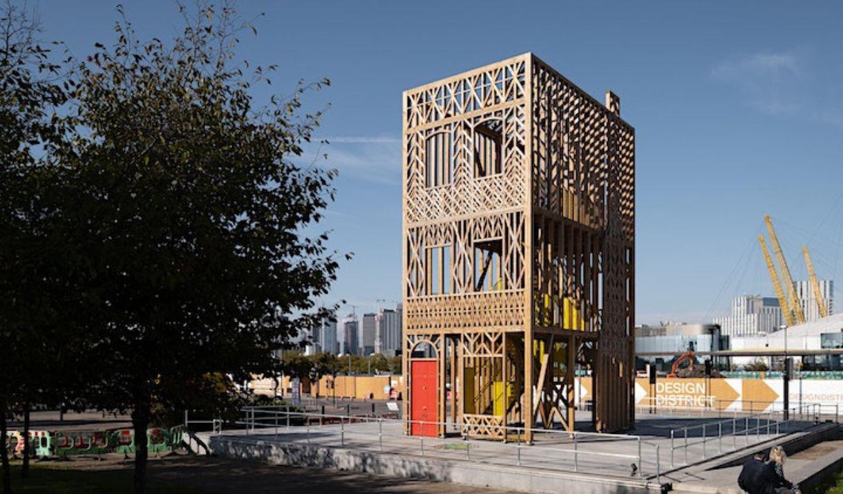 Join the tour and learn about the Peninsula's public art