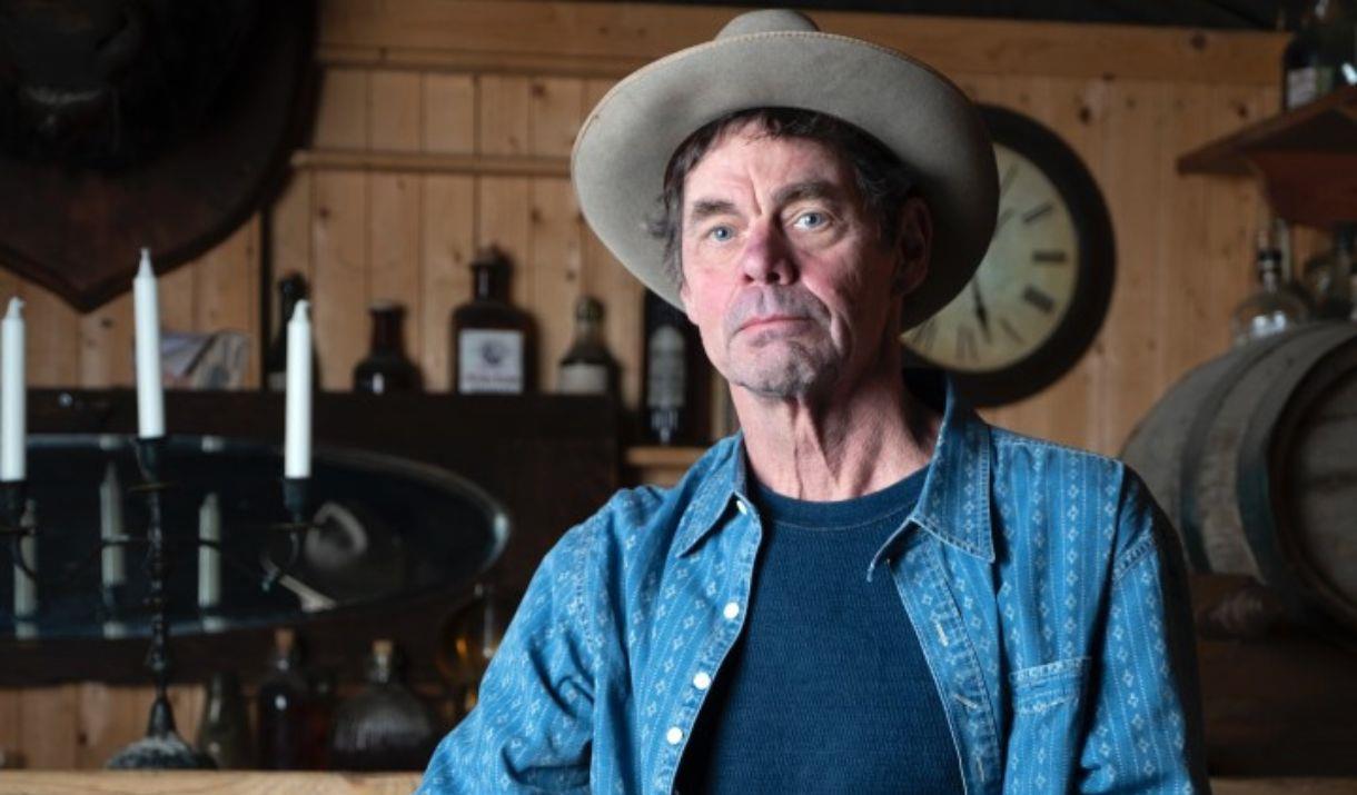 Montana’s transatlantic messenger returns with new rants, knife-edge observations, thrilling musical interludes and an ever-formidable knack for laugh