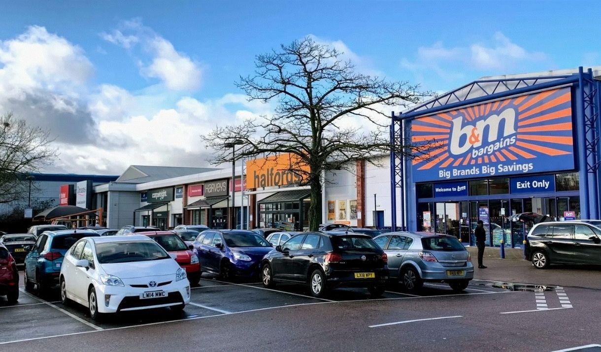 Stone Lake Retail Park