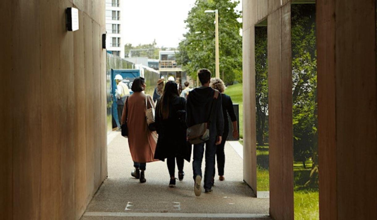 A friendly walking book club for people who enjoy words & ideas while exploring