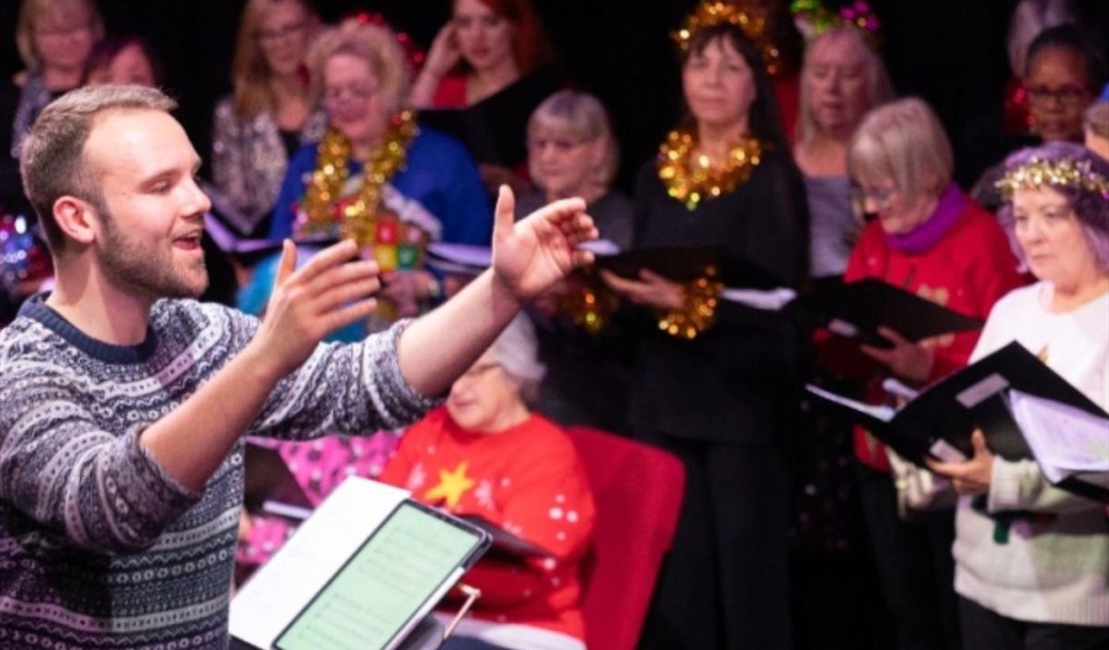 All in one evening you can enjoy Tramshed’s Reach Theatre Company’s brilliant Whodunit, with a seasonal twist