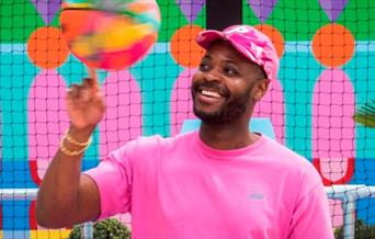 Fusing his British and Nigerian heritage artist Yinka Ilori has designed an eye-catching and vibrant 3×3 basketball court unique to Canary Wharf.