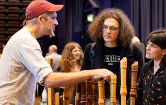 Join a dynamic gathering of instrument makers, retailers, publishers, record companies, societies, and forums from across the world at LIFEM25