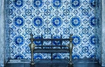 Join the team at Charlton House this summer to explore the house’s tiles, learn their history and even make your own tiles to take home!
