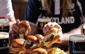 At Richard 1st, you can be sure of 3 things – unbeatable game day atmosphere, fantastic food & Drink and epic post-match celebrations!