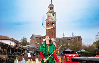 Wander through the Thamesmead festive market and enjoy the entertainment!