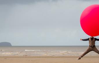 Take everything you know about balloons; twist that into a theatrical experience, add an award winning clown and an 80’s soundtrack and you have The G