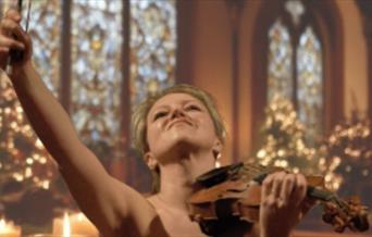 Come and be swept away by a breathtaking candlelit performance of Vivaldi’s legendary Four Seasons with world class soloist Harriet Mackenzie
