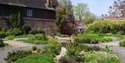 Join Dr Stella Butler for a talk and dive into the fascinating history of the making of Charlton House Gardens from 1607-1925
